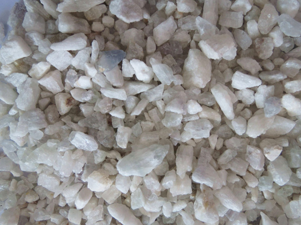 螢石礦超細磨粉生產(chǎn)解決方案
